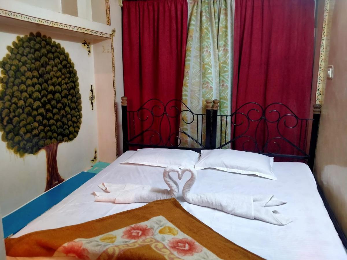 Golden Dreams Guest House Jodhpur  Exteriör bild
